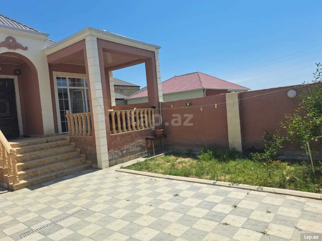 Satılır 4 otaqlı həyət evi 90 m²