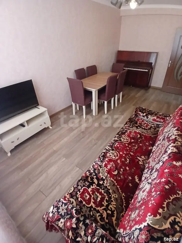 Kirayə verilir 2 otaqlı yeni tikili 70 m²