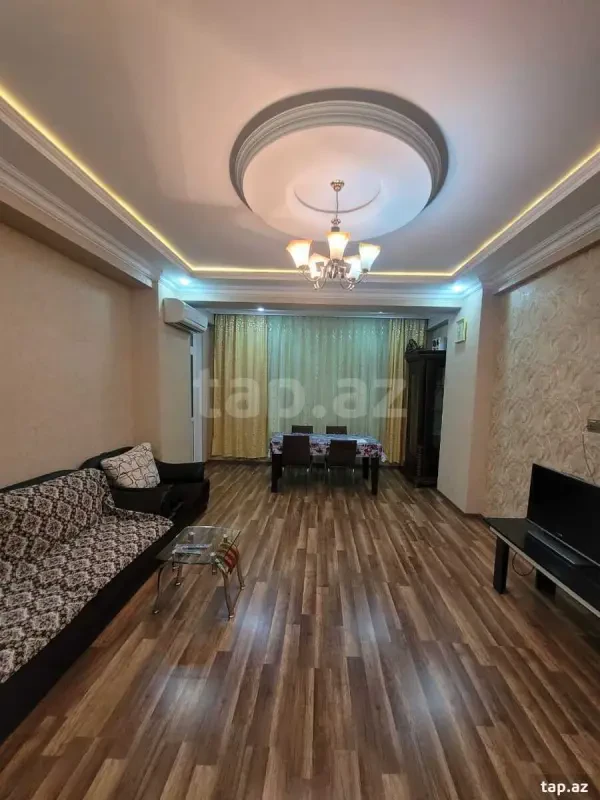 Kirayə verilir 2 otaqlı yeni tikili 75 m²