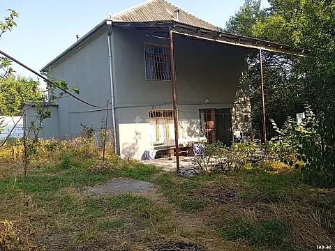 Satılır 5 otaqlı həyət evi 220 m² — İsmayıllı 5 otaq 220.00 m²