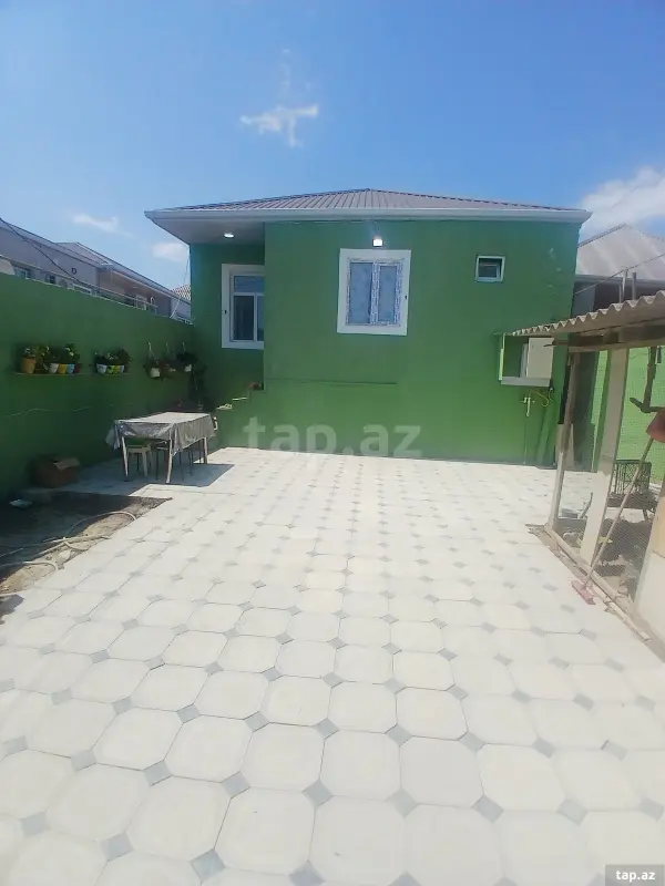 Satılır 4 otaqlı həyət evi 110 m²