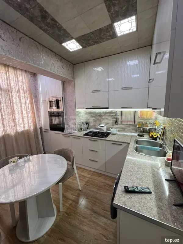 Satılır 3 otaqlı mənzil 70 m²