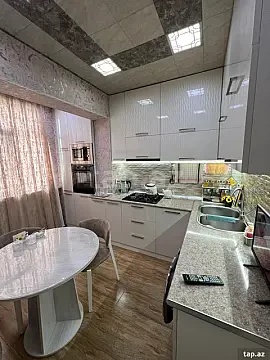 Satılır 3 otaqlı mənzil 70 m² — Bakı, Köhnə Günəşli 3 otaq 70.00 m²