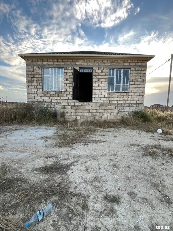 Satılır 3 otaqlı həyət evi 72 m²