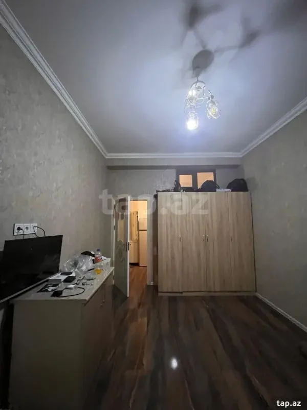 Kirayə verilir 2 otaqlı yeni tikili 67 m²