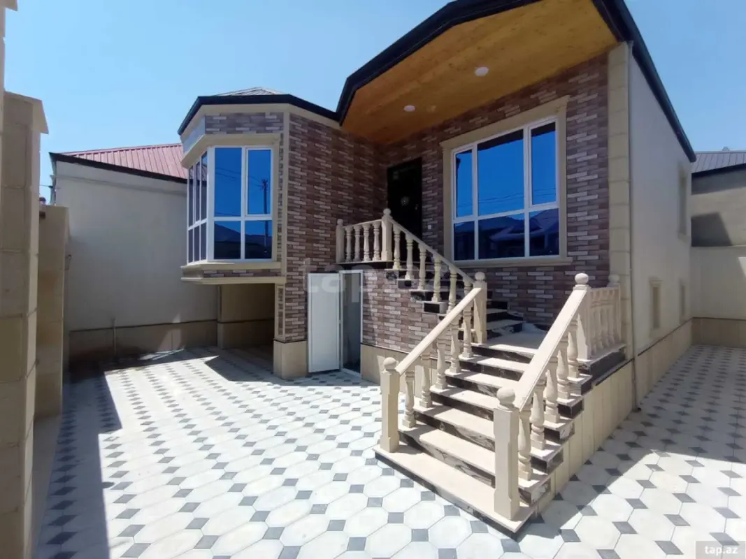 Satılır 3 otaqlı həyət evi 140 m²
