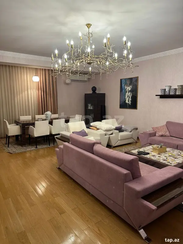 Satılır 4 otaqlı yeni tikili 190 m²