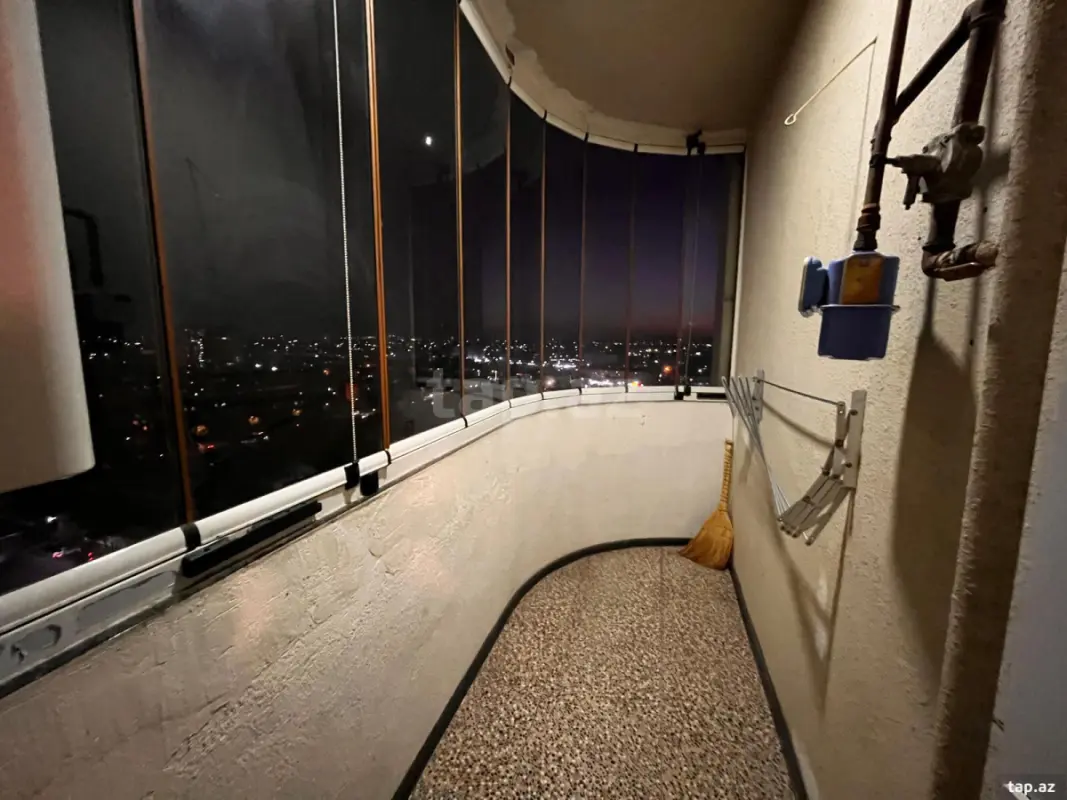Kirayə verilir 2 otaqlı yeni tikili 95 m²