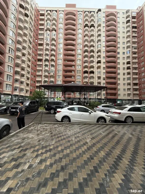 Satılır 3 otaqlı yeni tikili 138 m²