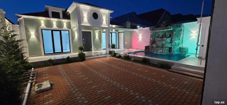 Satılır 4 otaqlı həyət evi 130 m² — Bakı 4 otaq 130.00 m²