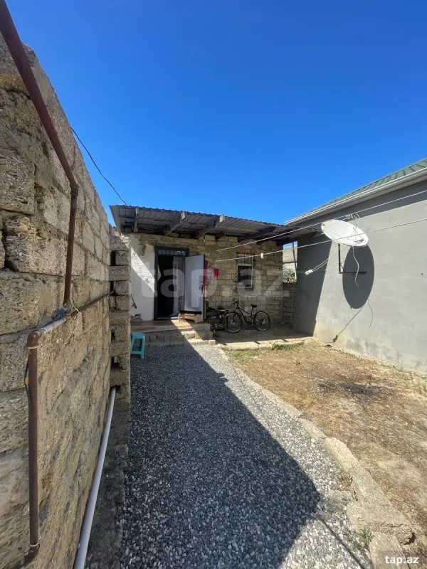 Satılır 2 otaqlı həyət evi 40 m²