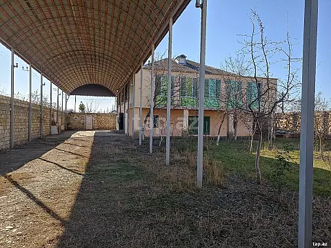 Satılır 10 otaqlı həyət evi 261 m² — Bakı 10 otaq 261.00 m²