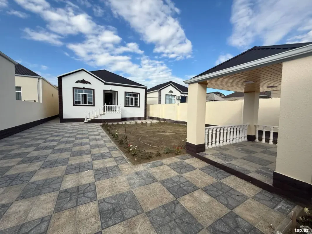 Satılır 4 otaqlı həyət evi 120 m²