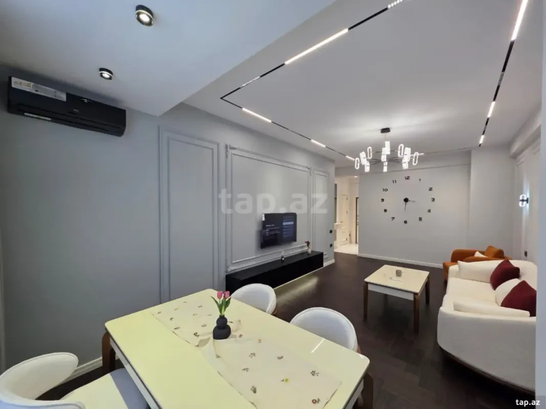 Satılır 2 otaqlı yeni tikili 68 m²