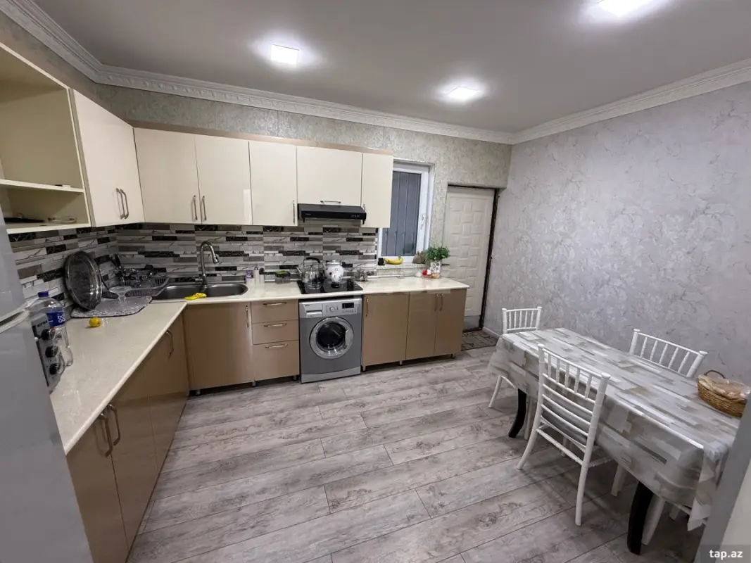 Satılır 4 otaqlı həyət evi 150 m²
