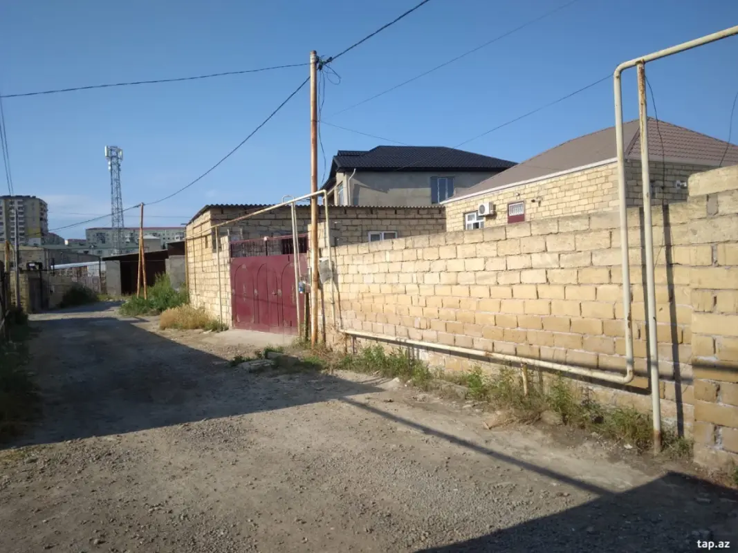 Satılır 4 otaqlı həyət evi 145 m²