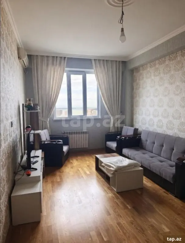 Kirayə verilir 2 otaqlı yeni tikili 75 m²