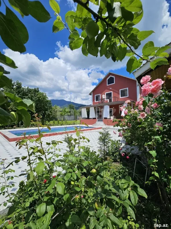 Kirayə verilir 4 otaqlı həyət evi 150 m²