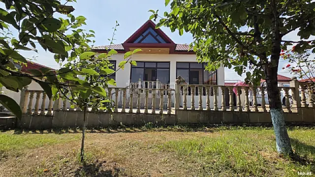 Kirayə verilir 3 otaqlı həyət evi 150 m² — Quba 3 otaq 150.00 m²