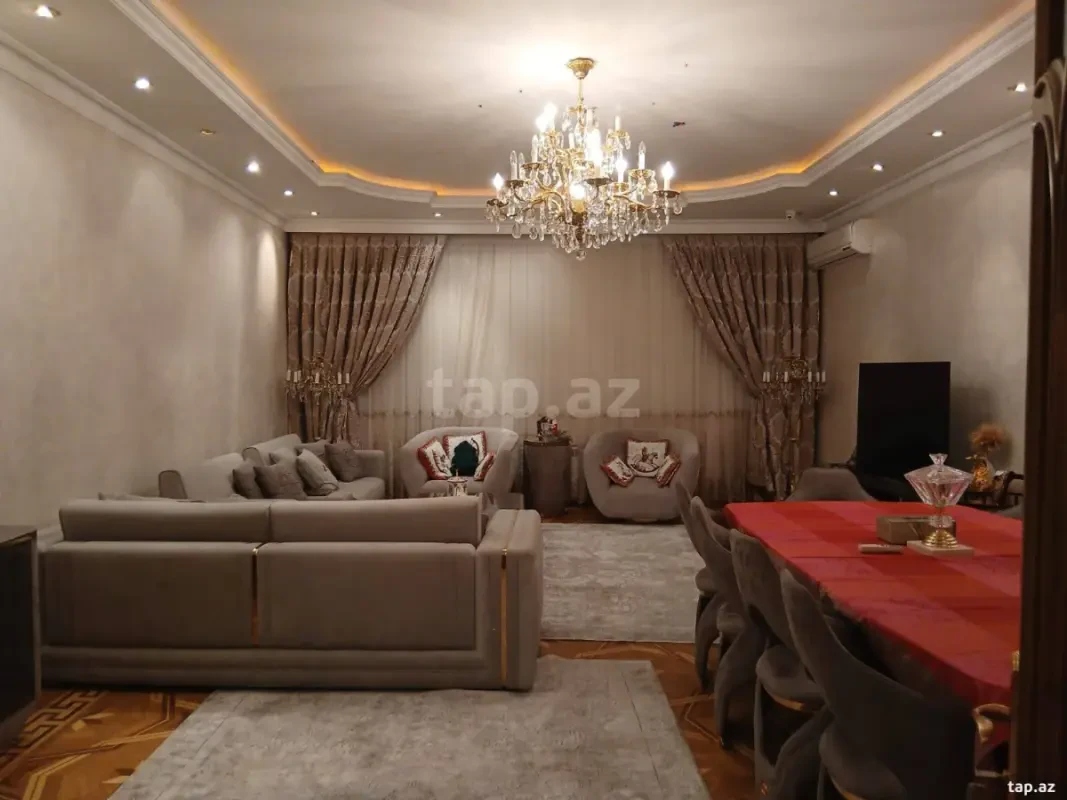 Kirayə verilir 4 otaqlı yeni tikili 215 m²