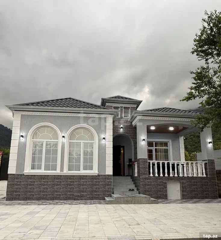 Kirayə verilir 3 otaqlı həyət evi 200 m²