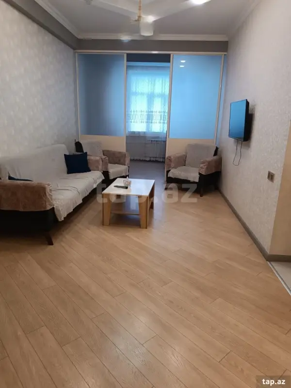 Kirayə verilir 4 otaqlı yeni tikili 185 m²