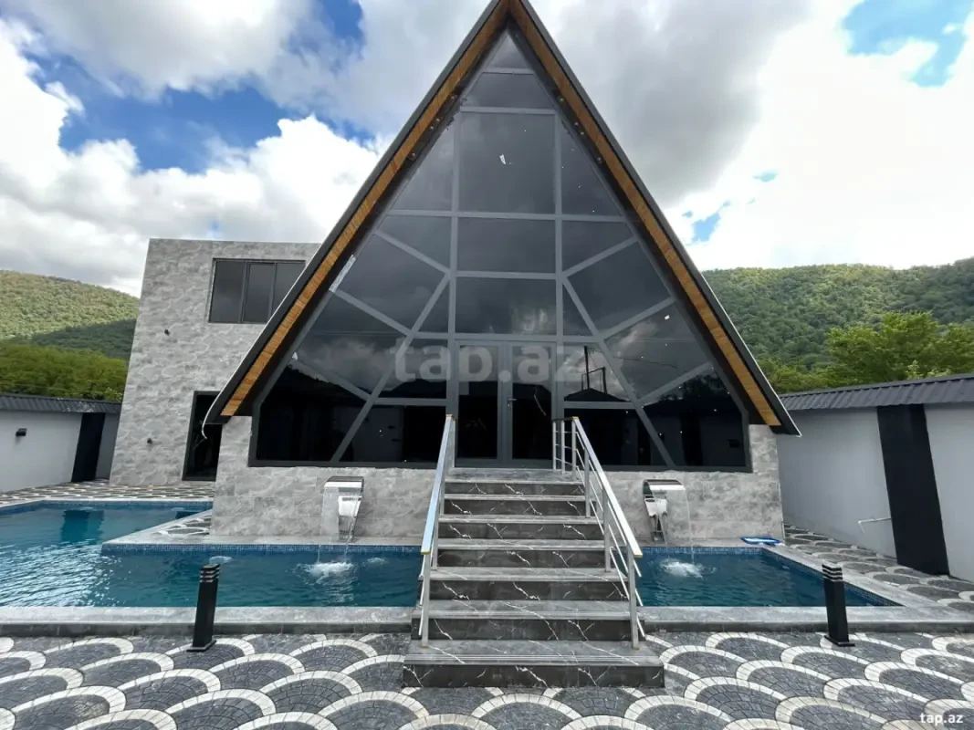 Kirayə verilir 6 otaqlı həyət evi 200 m²