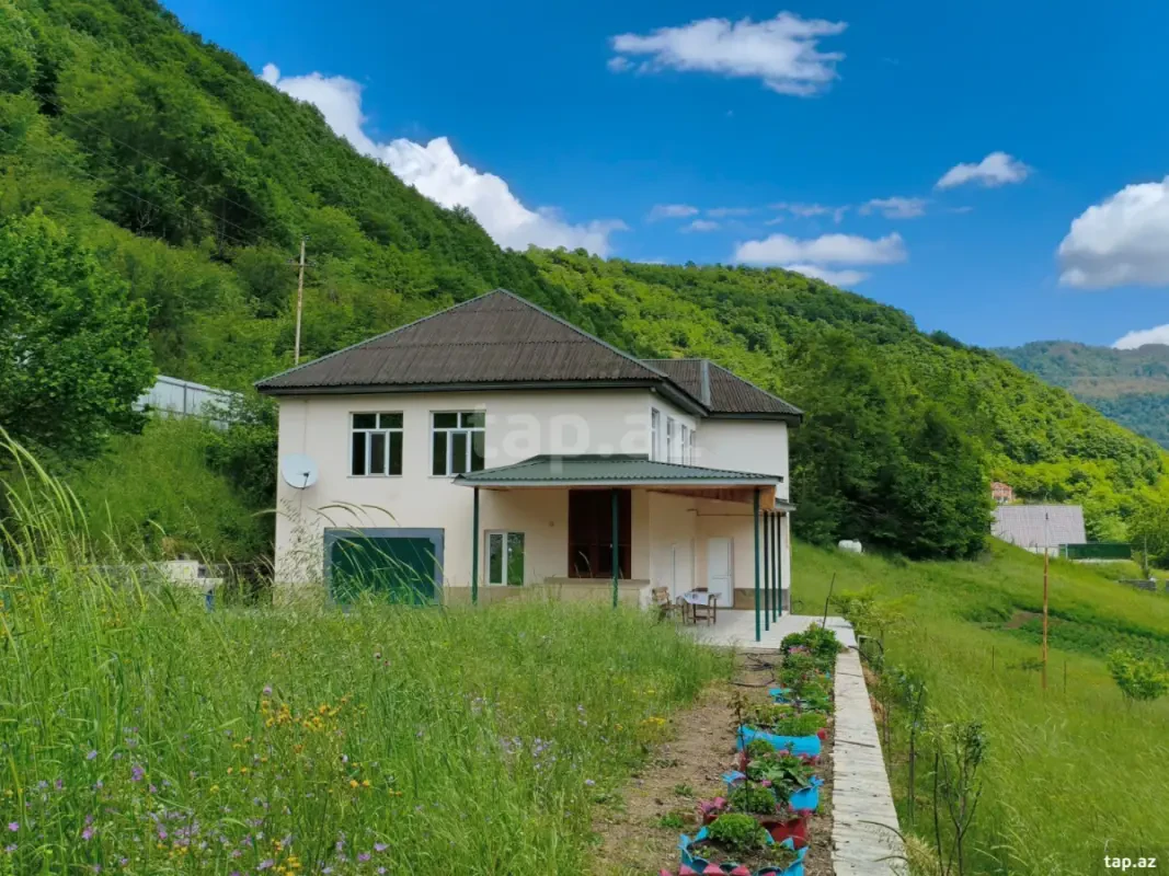 Kirayə verilir 4 otaqlı həyət evi 150 m²