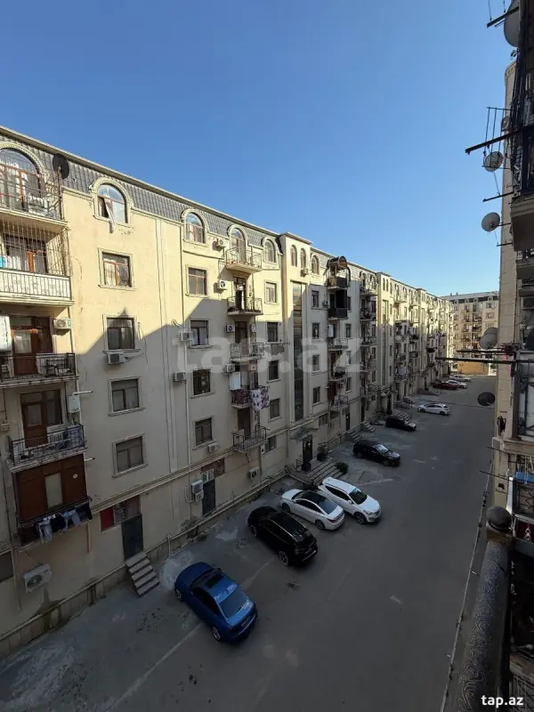 Satılır 1 otaqlı yeni tikili 50 m²