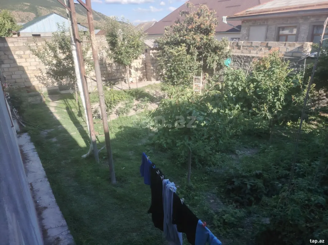 Satılır 4 otaqlı həyət evi 100 m²