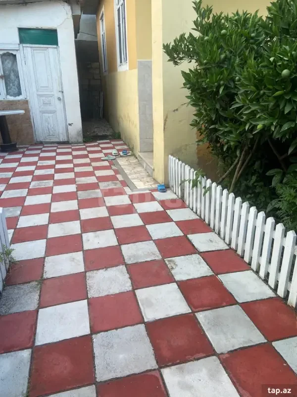Kirayə verilir 3 otaqlı həyət evi 30 m²