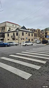 Kirayə verilir 9 otaqlı həyət evi 400 m² — Bakı 9 otaq 400.00 m²