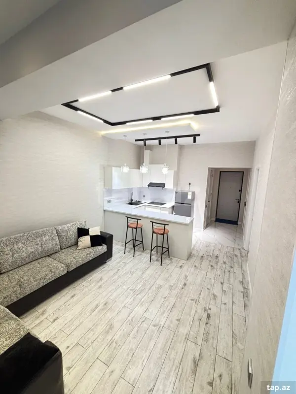 Kirayə verilir 2 otaqlı yeni tikili 60 m²