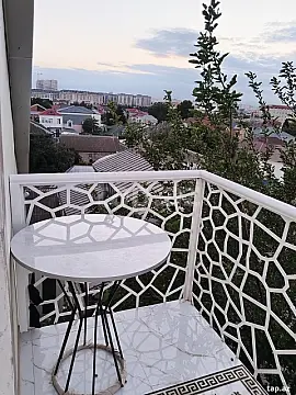Kirayə verilir 8 otaqlı yeni tikili 100 m² — Bakı 8 otaq 100.00 m²