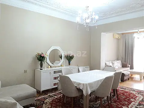 Satılır 4 otaqlı mənzil 135 m² — Bakı 4 otaq 135.00 m²