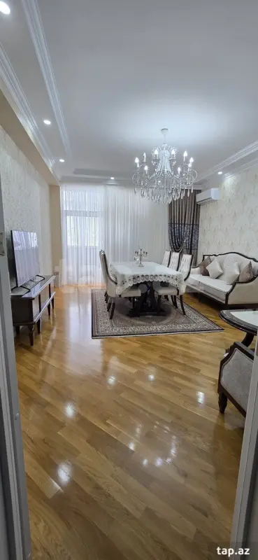 Satılır 4 otaqlı yeni tikili 145 m²