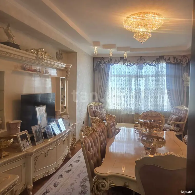 Satılır 3 otaqlı yeni tikili 110 m²