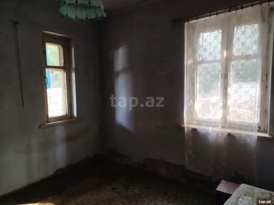 Satılır 2 otaqlı mənzil 61 m²