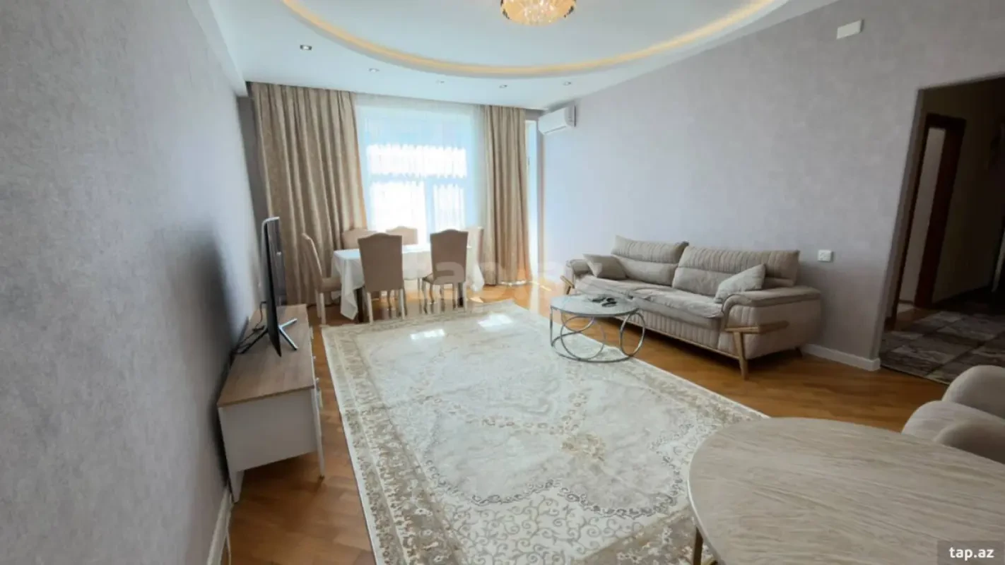 Kirayə verilir 3 otaqlı yeni tikili 90 m²