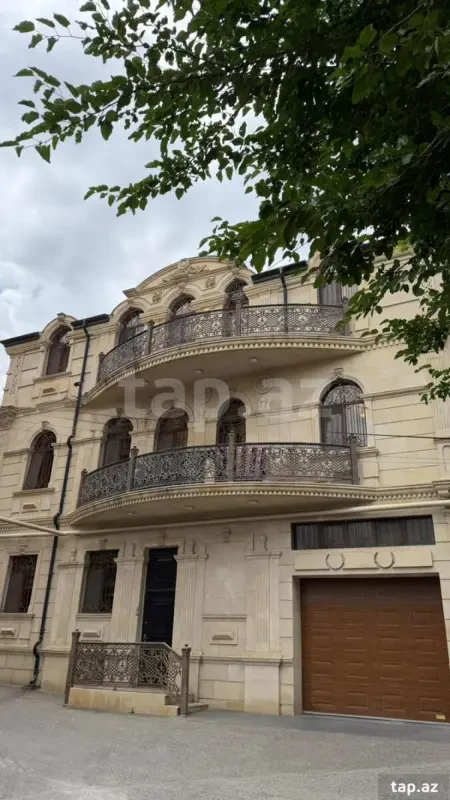 Kirayə verilir 6 otaqlı həyət evi 400 m²