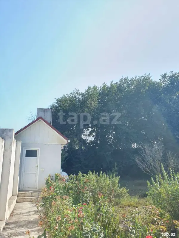 Satılır 4 otaqlı həyət evi 160 m²