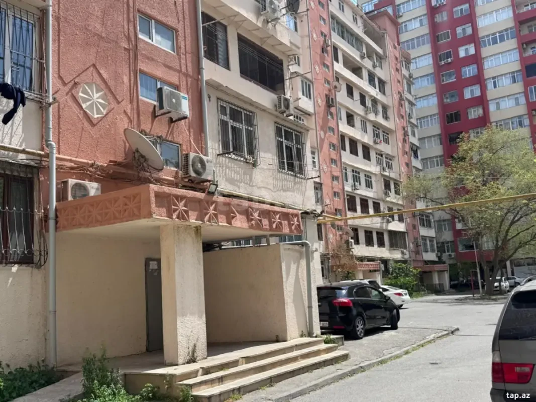 Satılır 3 otaqlı mənzil 95 m²