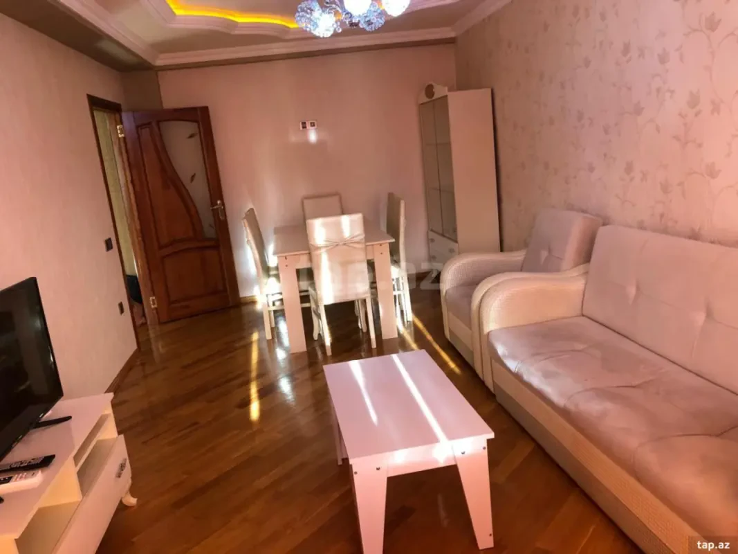 Kirayə verilir 2 otaqlı yeni tikili 75 m²