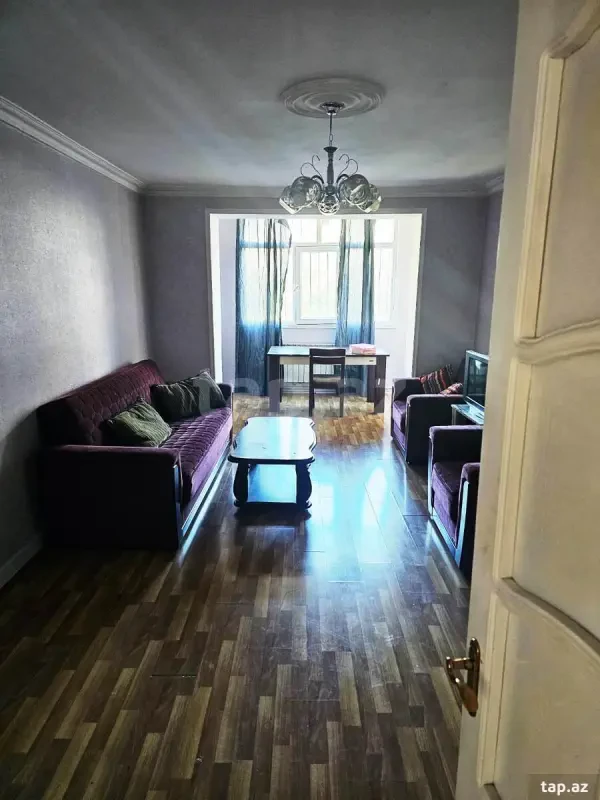 Kirayə verilir 2 otaqlı mənzil 80 m²