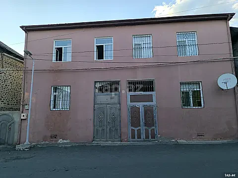 Satılır 4 otaqlı həyət evi 120 m² — Zaqatala 4 otaq 120.00 m²
