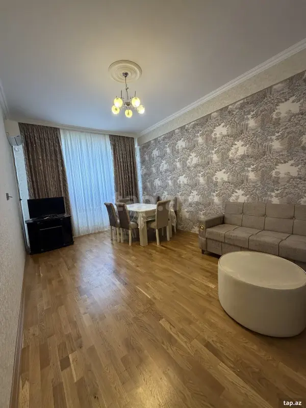 Satılır 2 otaqlı yeni tikili 70 m²