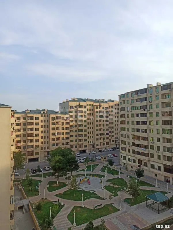 Satılır 2 otaqlı yeni tikili 78 m²