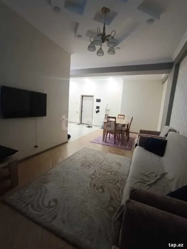 Kirayə verilir 3 otaqlı yeni tikili 100 m²