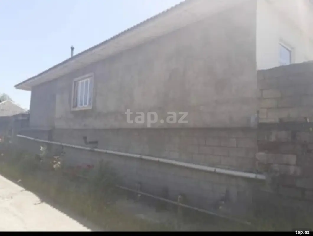 Satılır 3 otaqlı həyət evi 130 m²