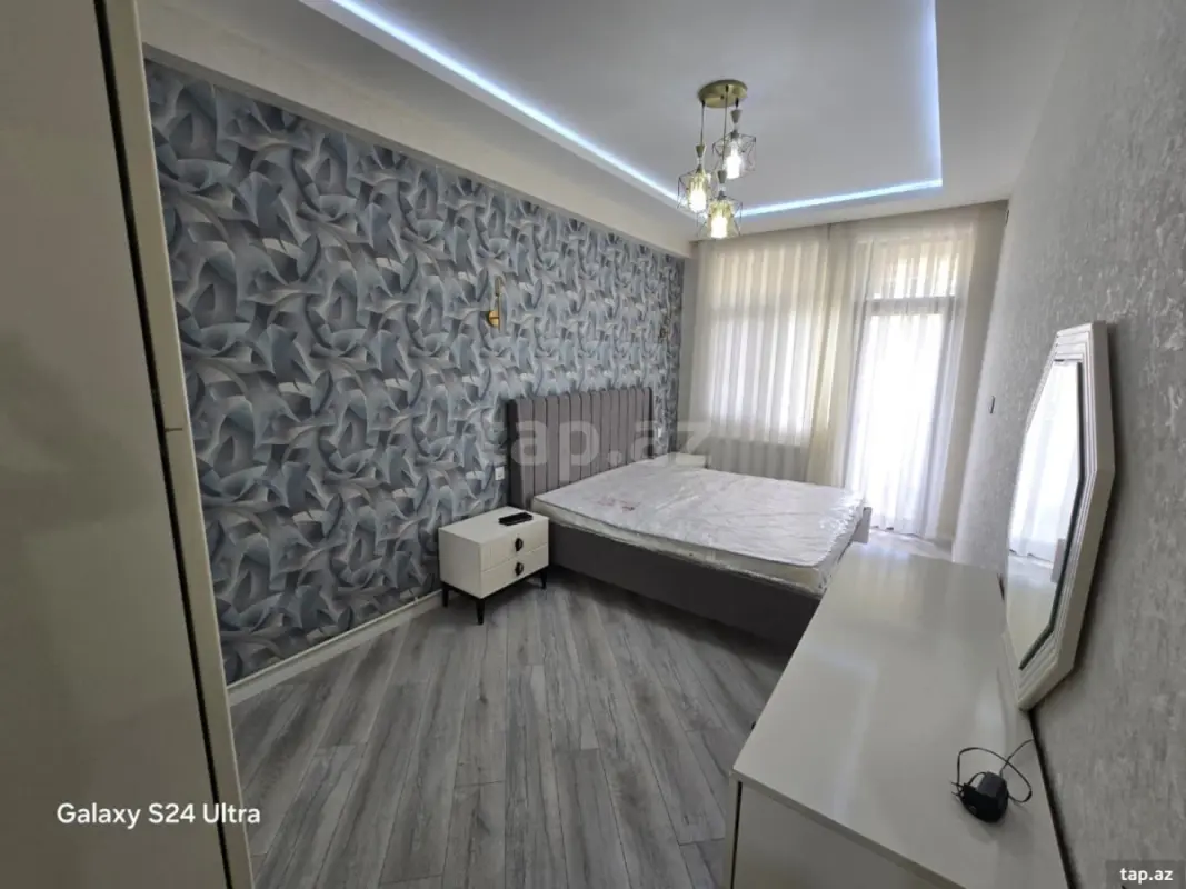 Kirayə verilir 2 otaqlı yeni tikili 65 m²